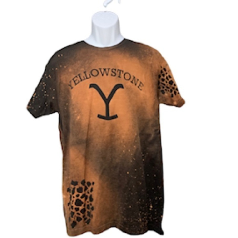 Yellowstone graphic T with bleach splatter with black‎ on black leopard